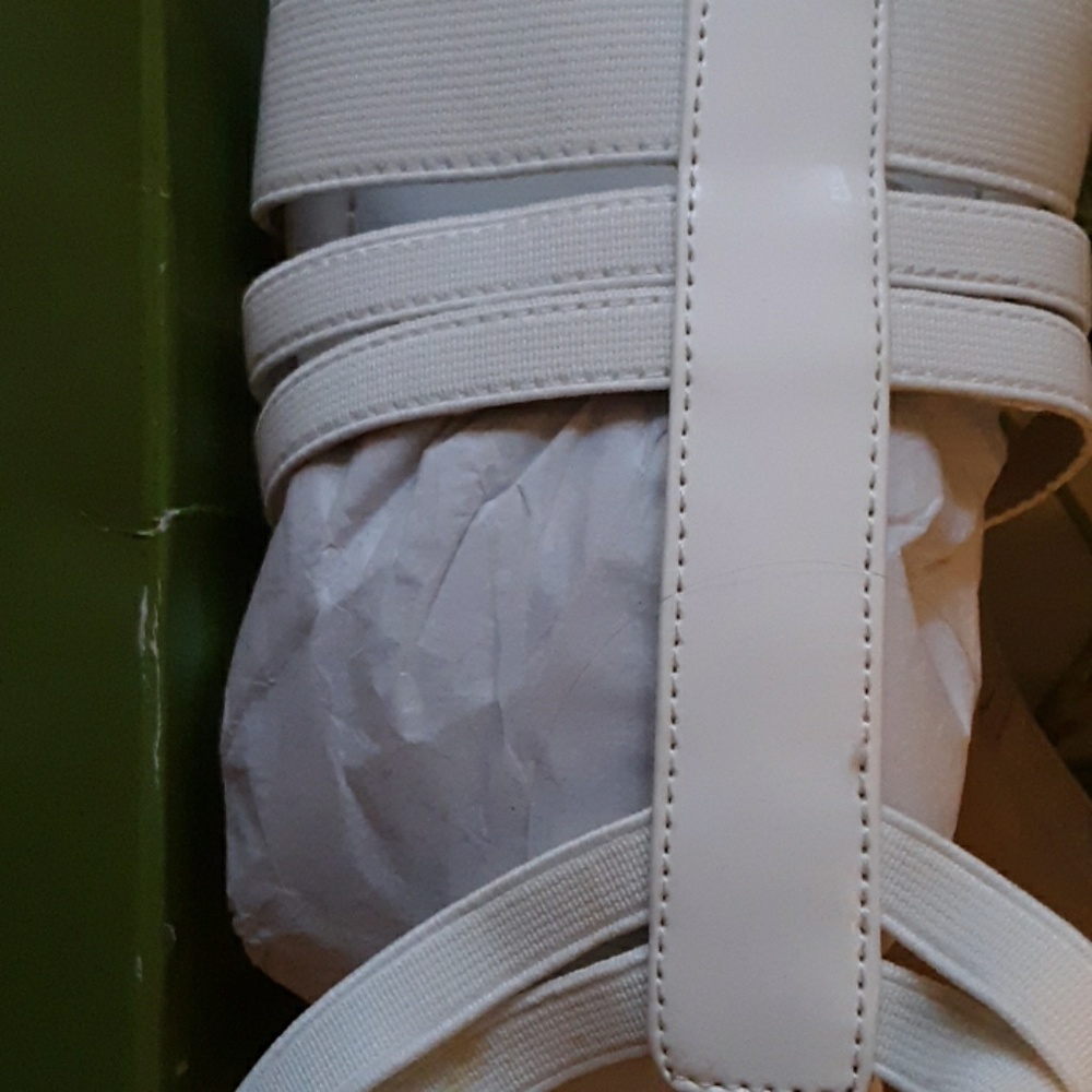 NEW sandals - Picture 6 of 6